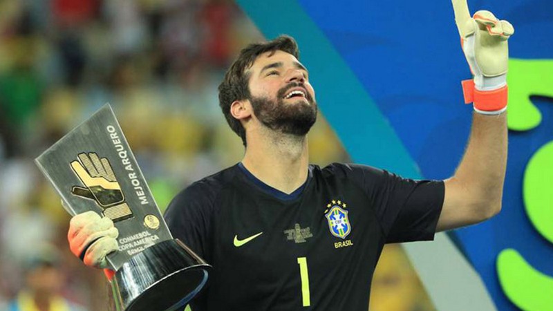Thủ môn Alisson - Người gác đền chơi xuất sắc nhất thế giới 5 Thủ môn Alisson - Người gác đền xuất sắc nhất thế giới