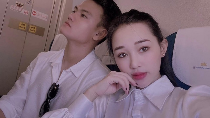 Vợ cầu thủ Hồ Tấn Tài là ai? Nhan sắc xinh như hoa hậu 3 Vợ cầu thủ Hồ Tấn Tài: Nhan sắc xinh như hoa hậu